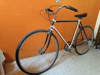 Bicicleta clássica "pasteleira"