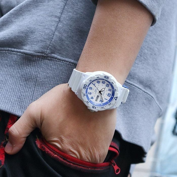 zegarek męski casio mrw-200hc-7b2 10 bar (zd174d)