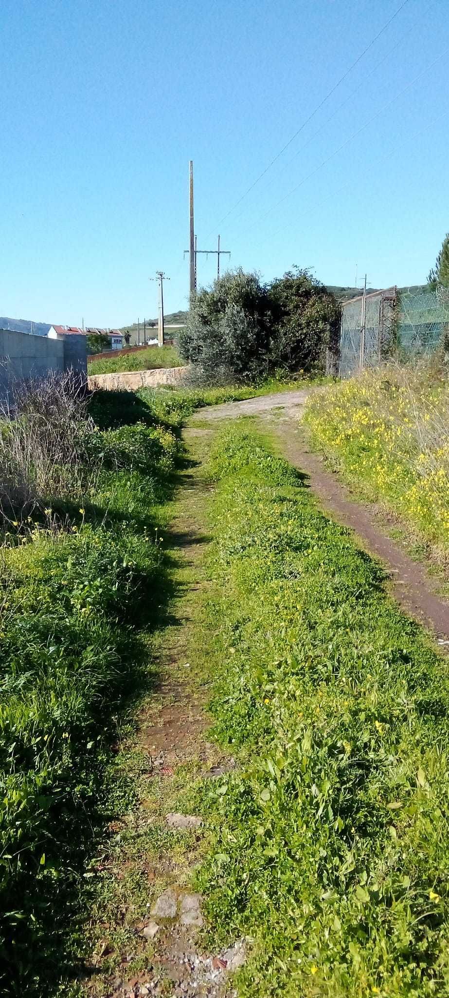 arrendo terreno urbano ruina poco energia  instalar casa prefabricada