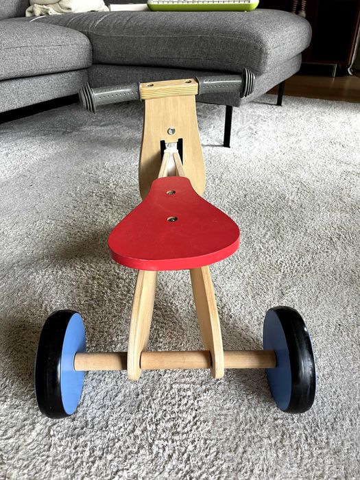 Bicicleta de madeira resistente para crianças