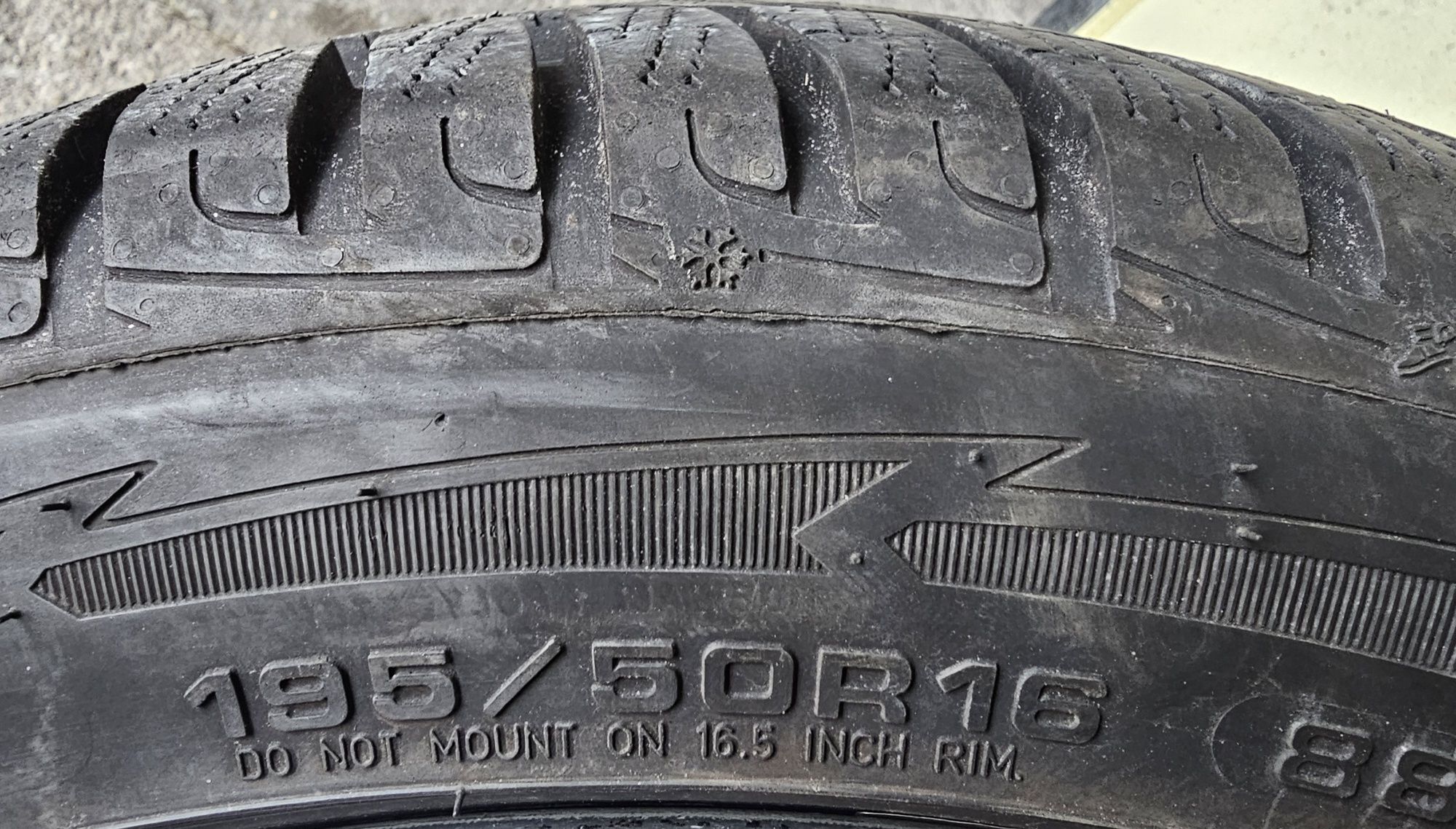 Pneus Goodyear 195/50/16