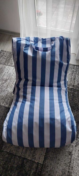 pufy-fotele o wymiarach 75x70x30, dwie sztuki, nówka, okazja!