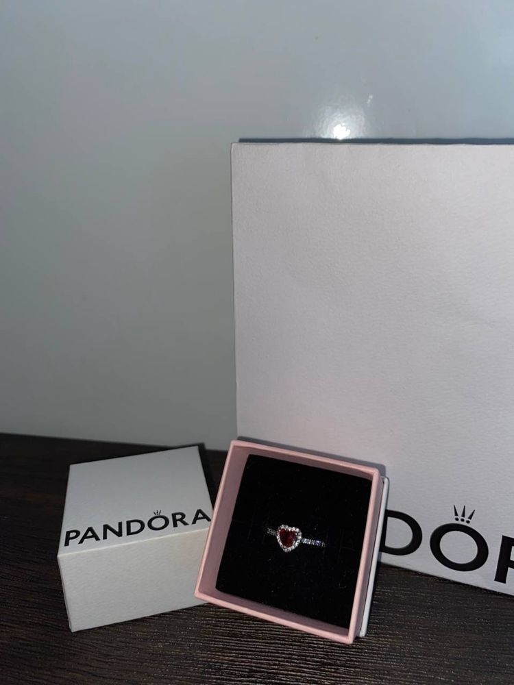 серебряное кольцо «красное сердце» pandora 925 проба