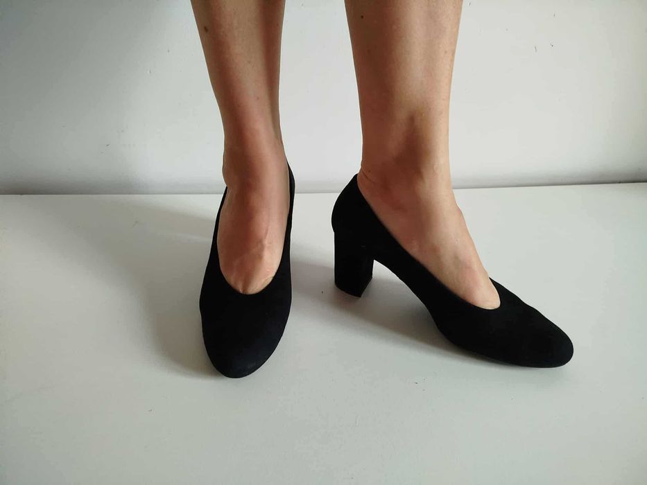 Czółenka na obcasie Lloyd rozm. 38