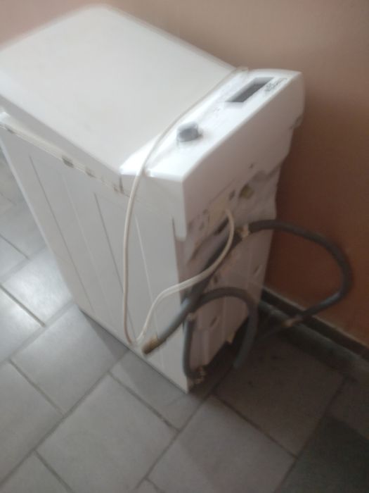 Продам на деталі пральну машину б/у