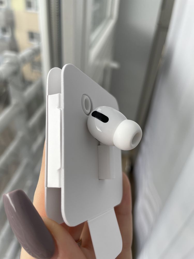 Новий Лівий Навушник AirPods Pro A2084 Left Original