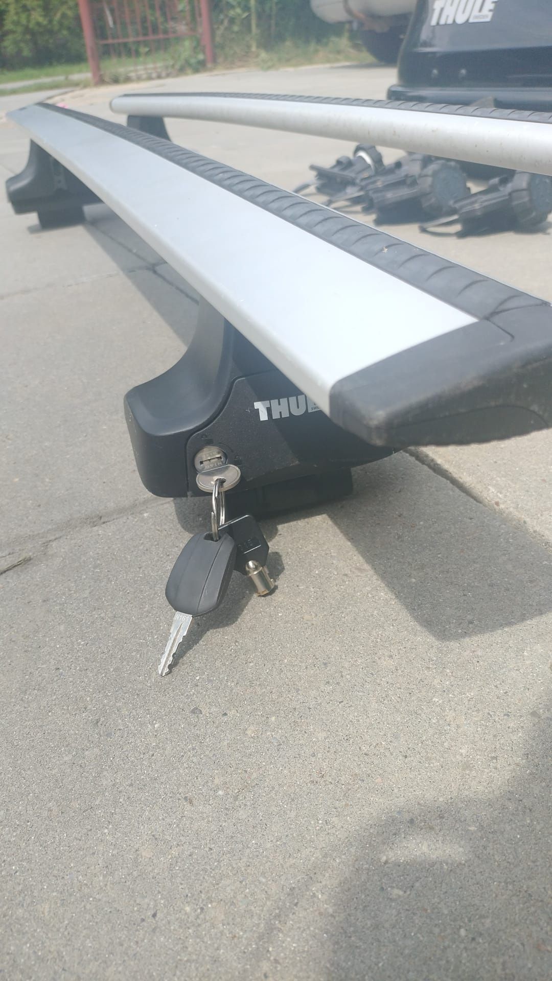 Thule touring s wraz z relingami thule