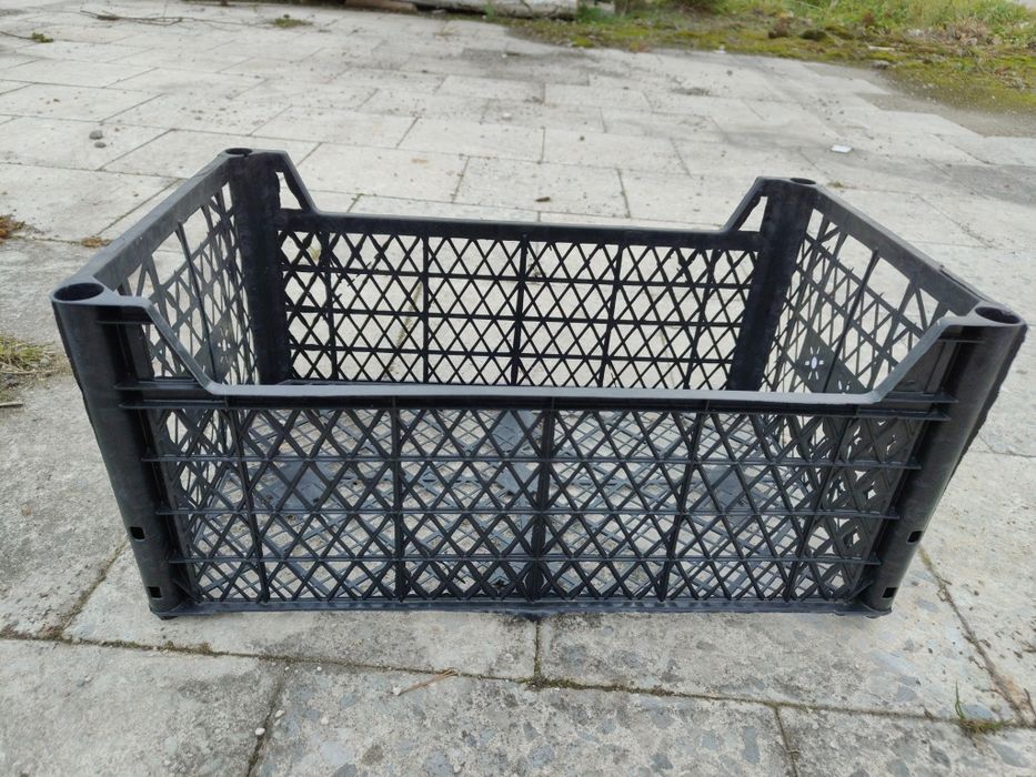 Skrzynki plastikowe