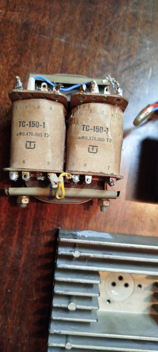 Трансформатор з радіатором