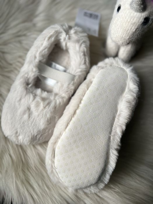 Мʼякі тапочки H&M, р. 30