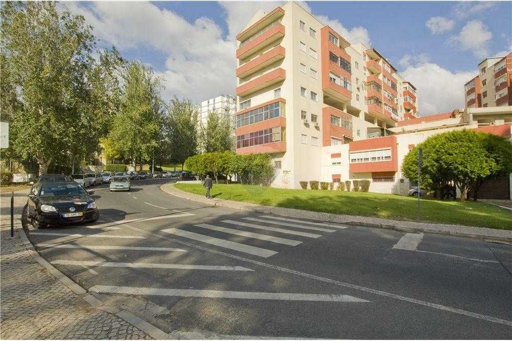 Quarto para arrendar