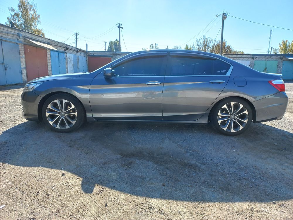 Продам honda accord sport official