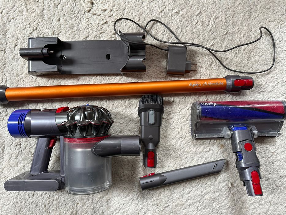 Dyson V8 absolute - odkurzacz bezprzewodowy -