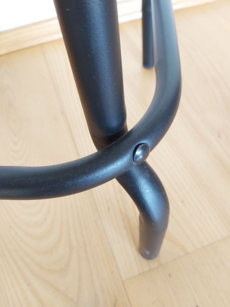 Taboret IKEA RASKOG, lakier czarny