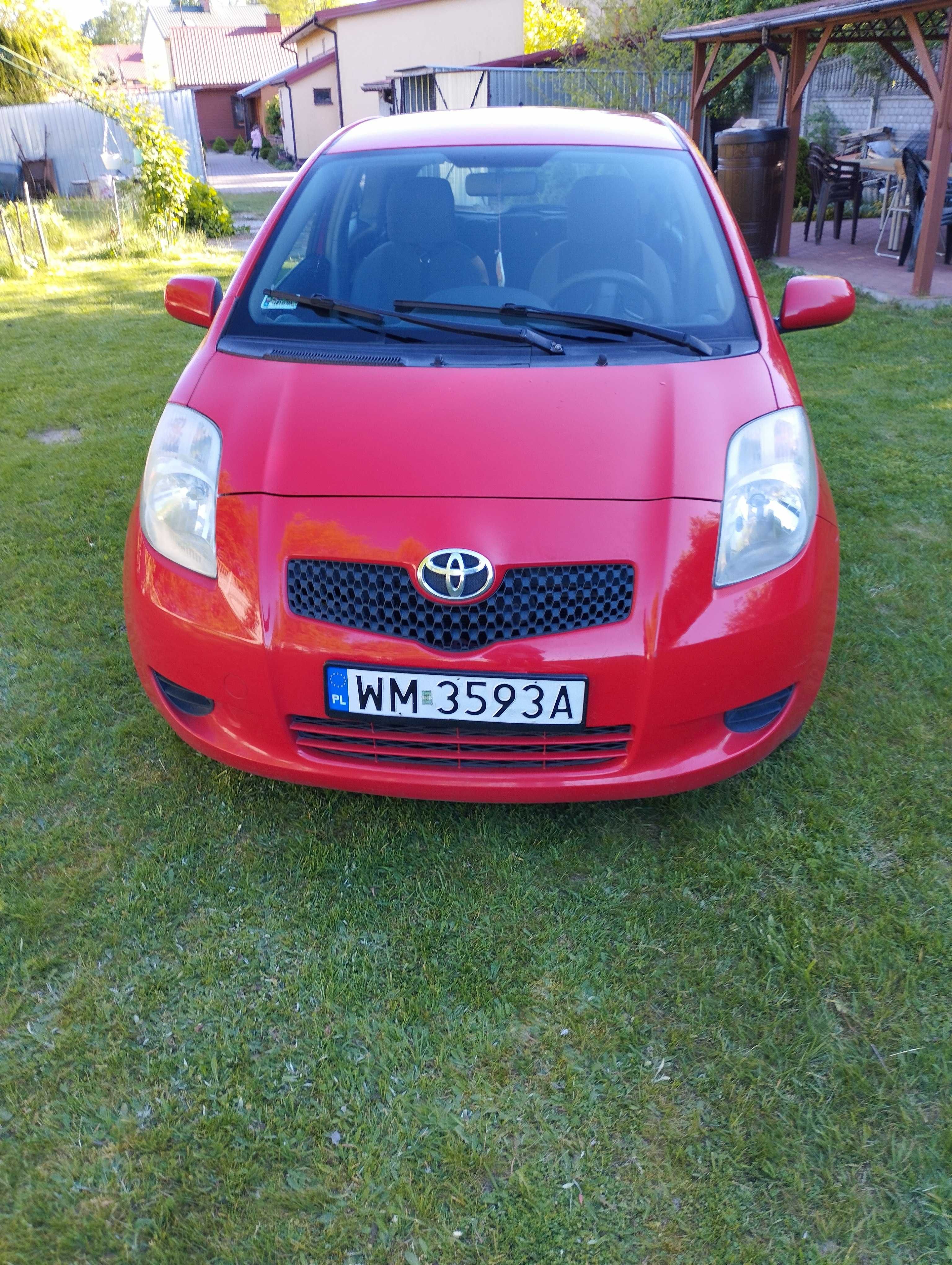 Toyota Yaris 2007 rok