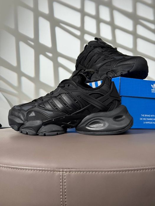 Мужские кроссовки Adidas XLG Runner Deluxe Gore-Tex Black