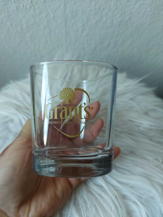 Szklanka do whisky Grant's.
