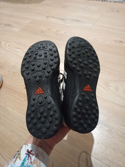 Adidas PREDATOR turfy na orlik 28
