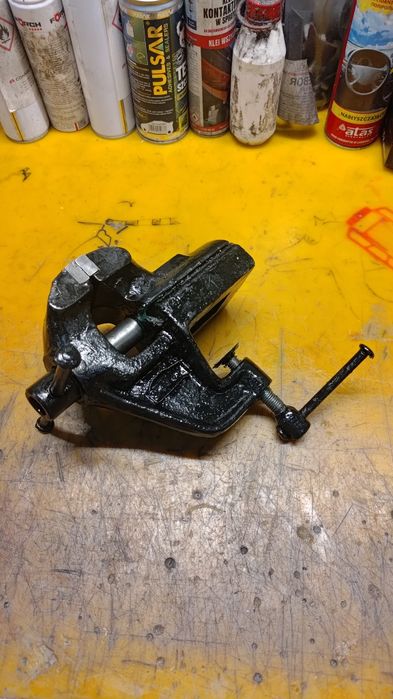 Stare porządne imadło PRL 80mm