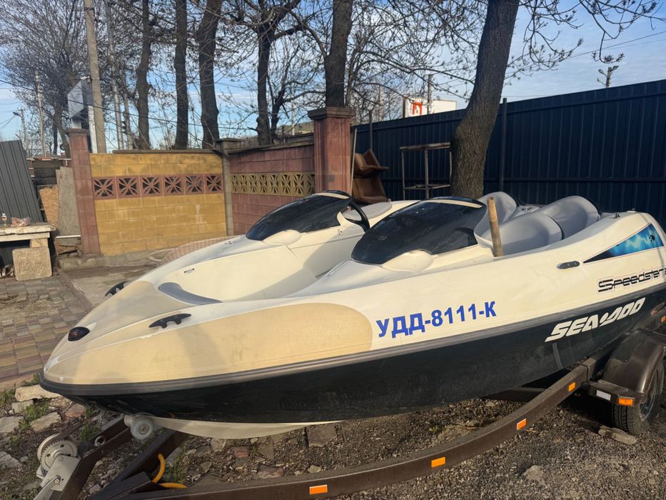 Продам катер BRP speedster 200