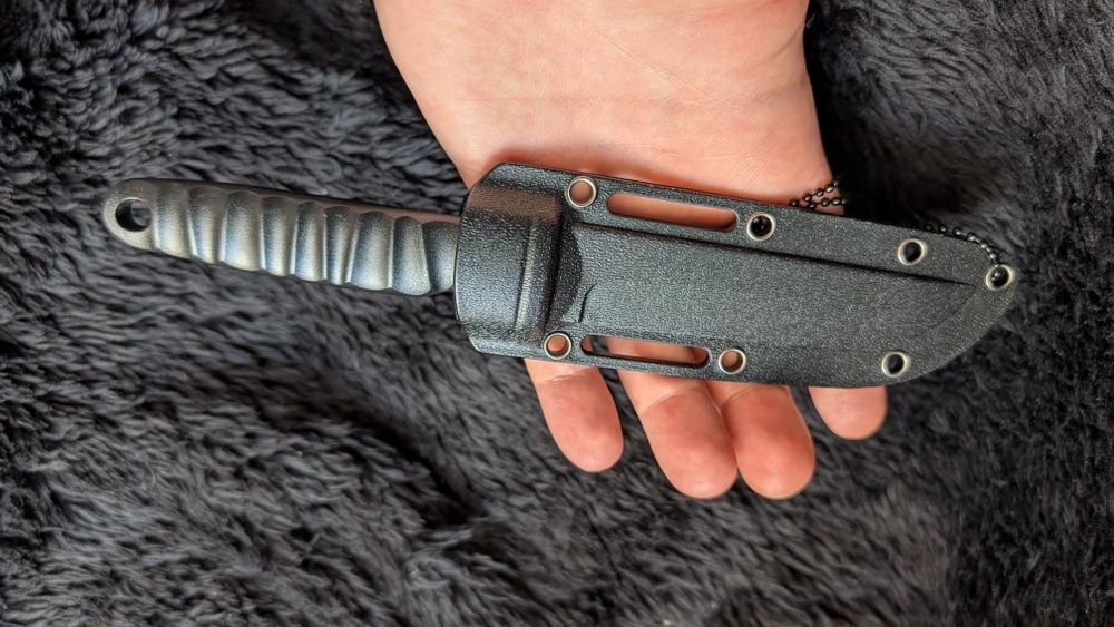 Черный длинный нож в кабуре на цепочке ножик кухонный для рыбы