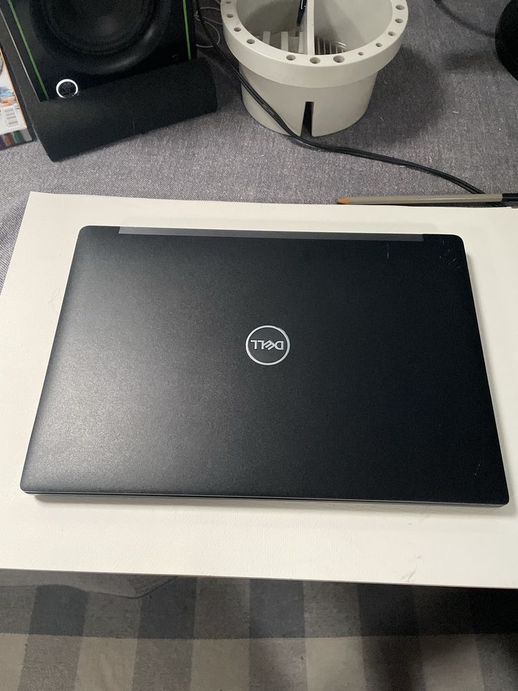 Dell Latitude 7390 13.3” FullHD i7 8gen 16GB RAM