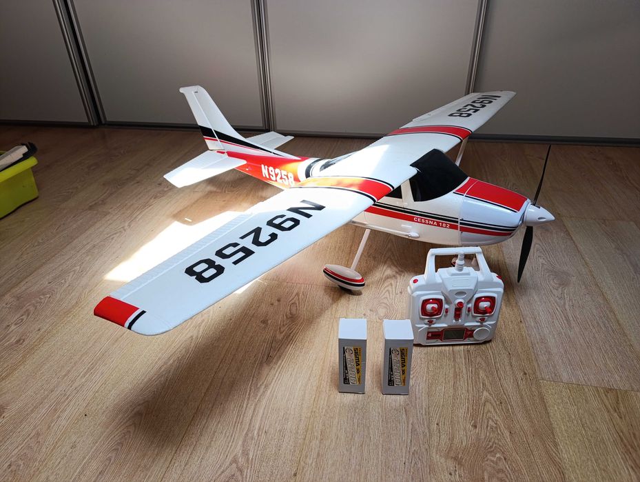 avião cessna rc n9258