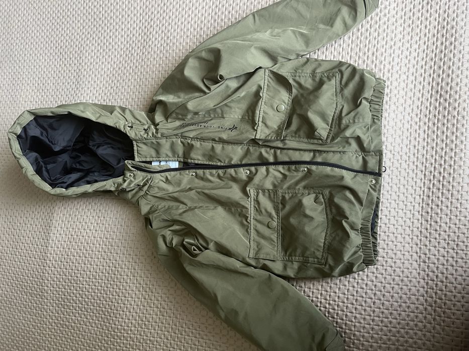 Дитяча демі курточка на 128