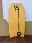 Prancha bodyboard VS Ryan Hardy & capa creatures of leisure