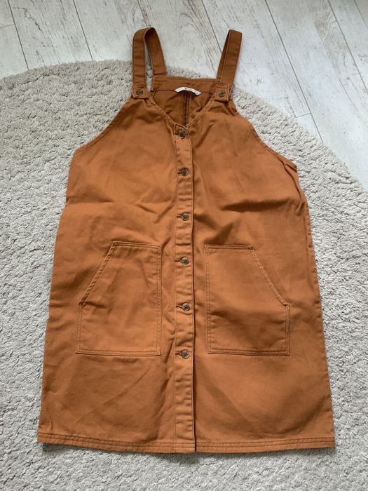 pomarańczowy sarafan zapinany na guziki tu