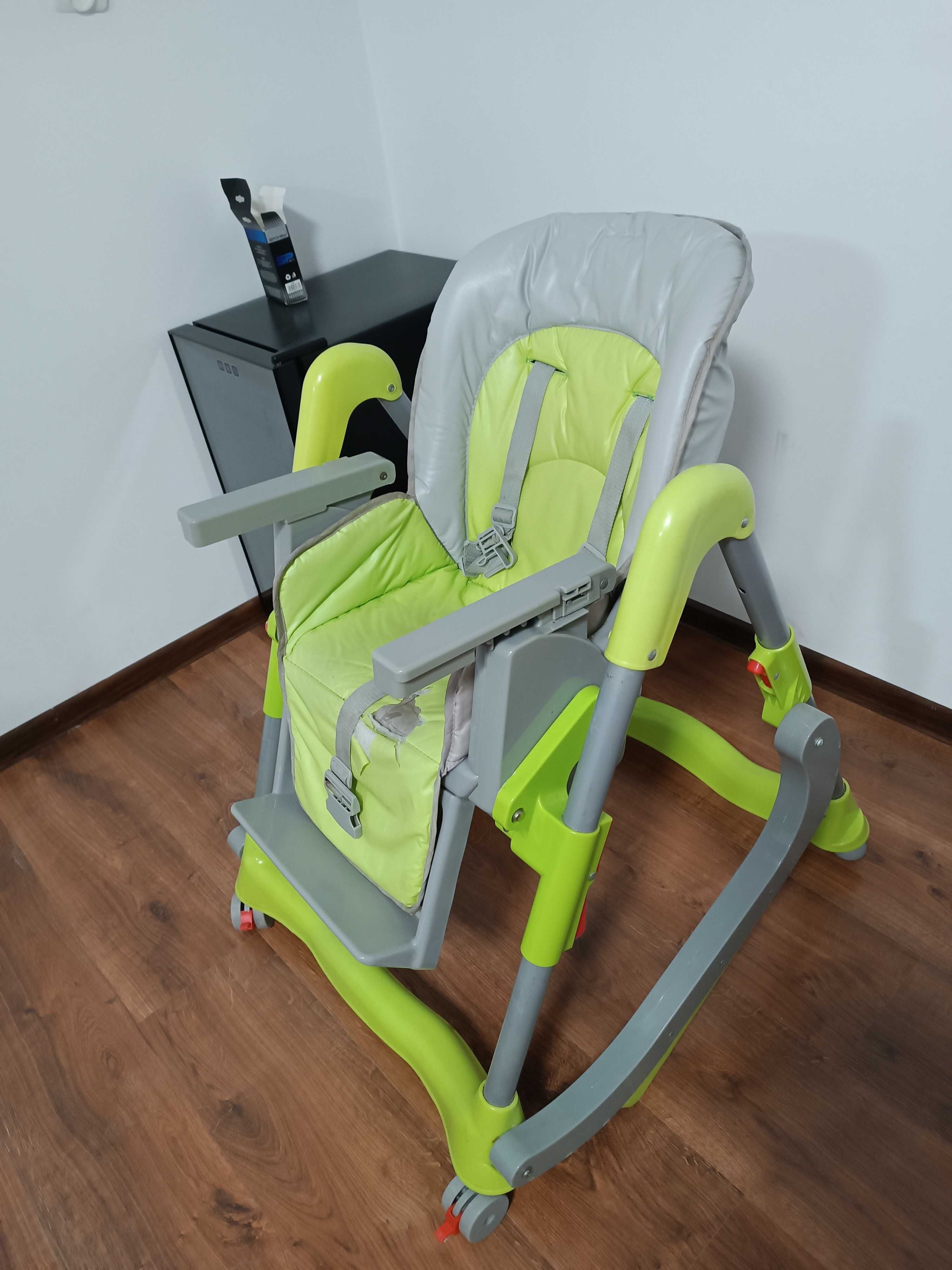 Krzesło do karmienia z płozami do bujania zielone