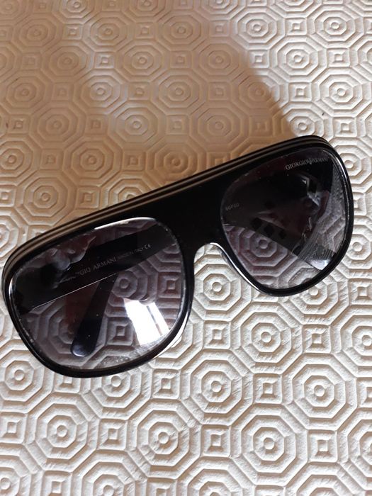 Óculos de sol, Ray Ban e Giorgio Armani Desconto