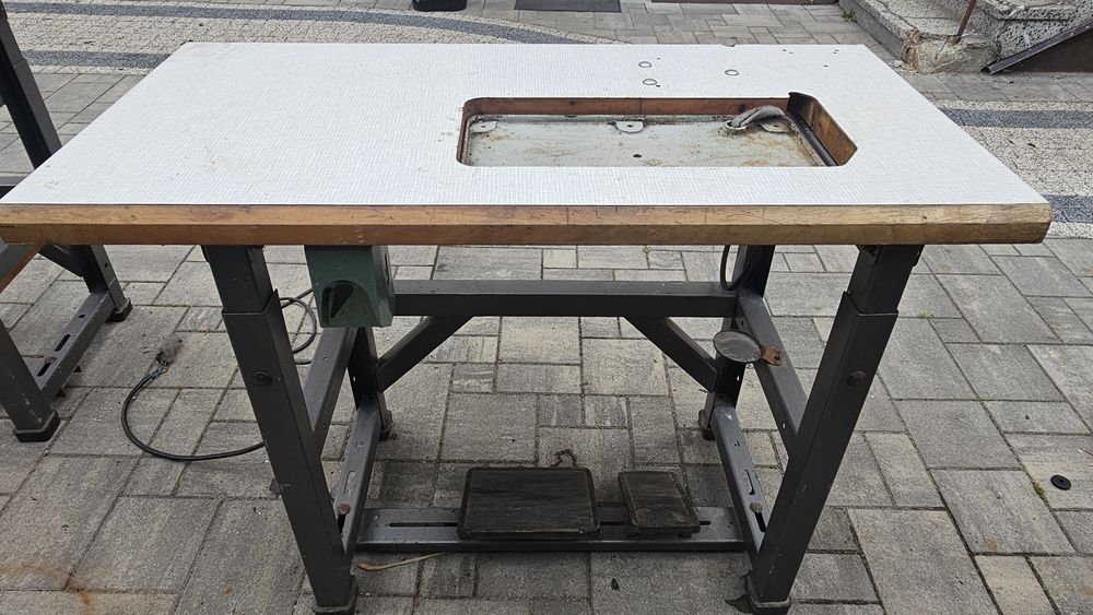 Stalowe nogi, stół do maszyny do szycia,