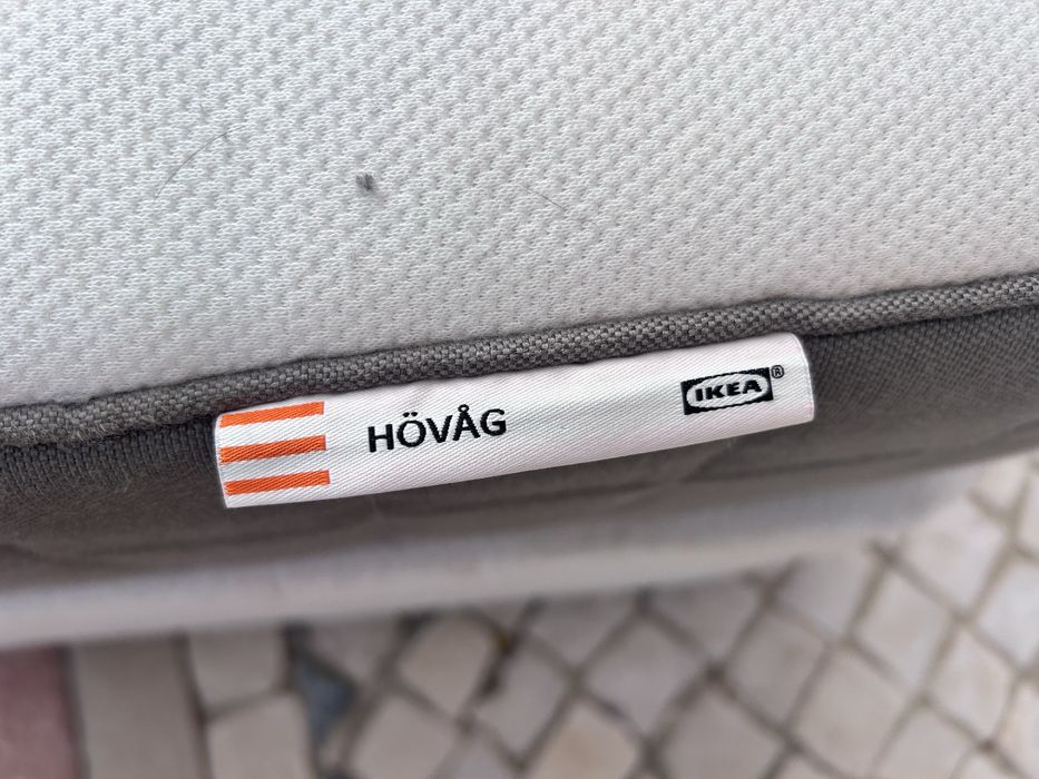 Cama e colchão conjunto