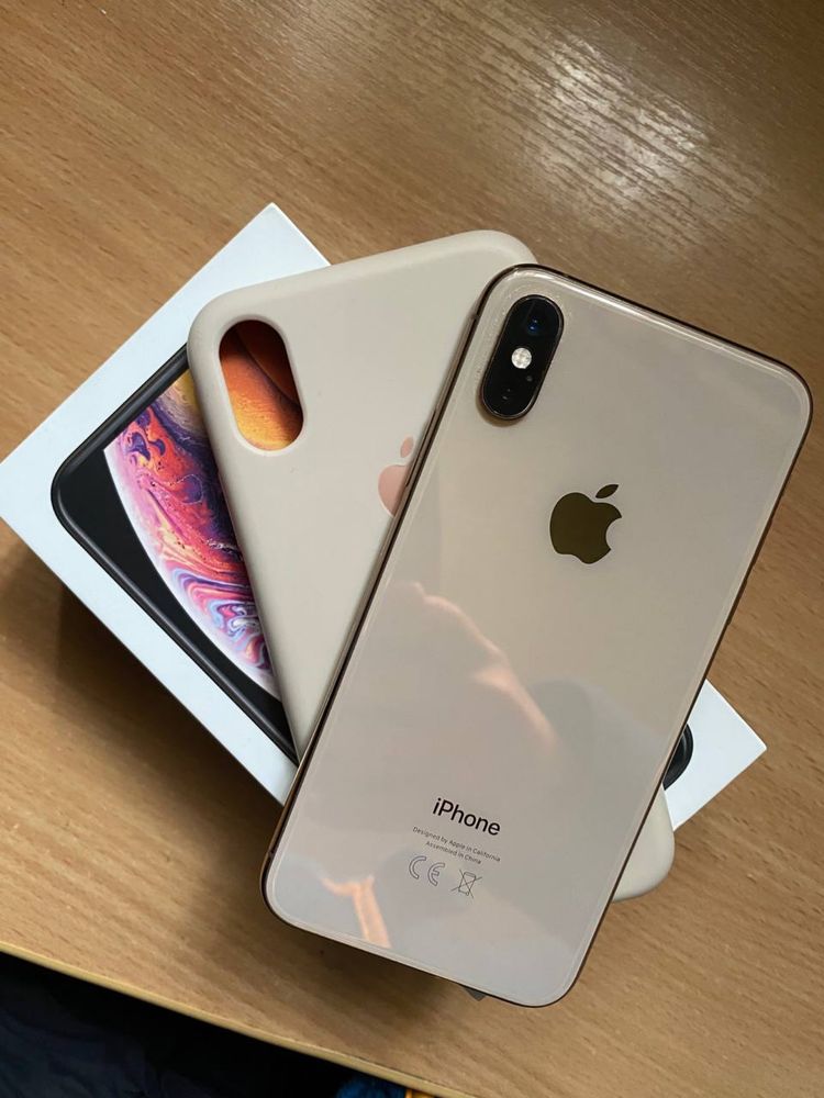 Iphone Xs Gold на 64 GB