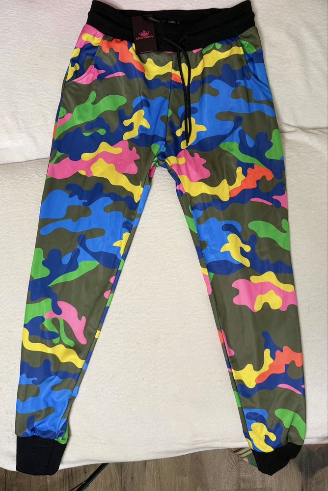 Новые krutyakov  ДЖОГЕРИ CAMO BRIGHT L