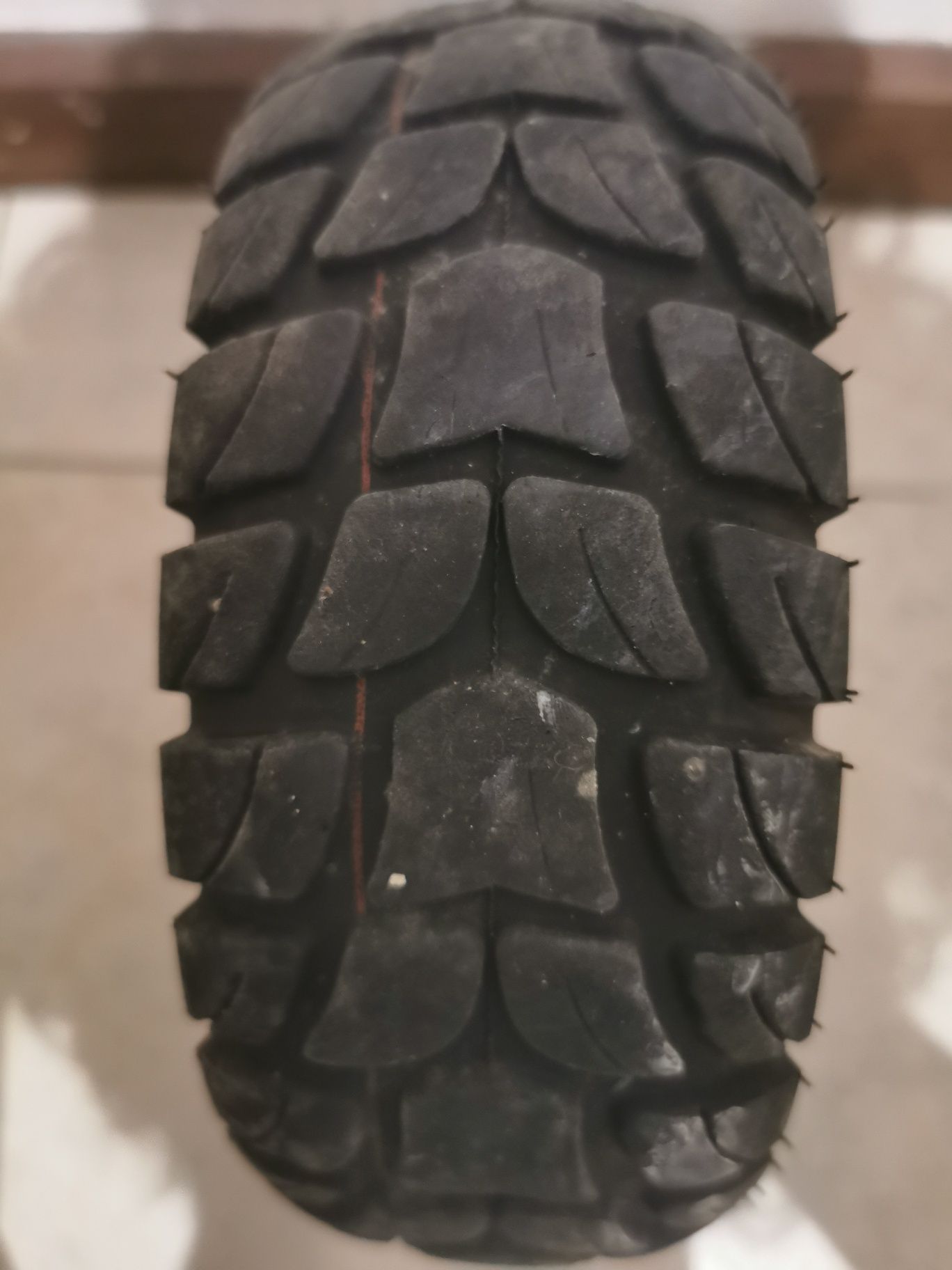 Peneu Roda Trotinette 10,5“