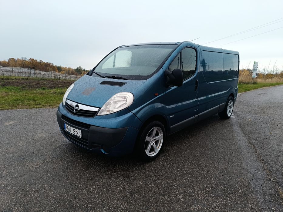 Opel Vivaro 2,0 115km 2008r klima grzany fotel alu