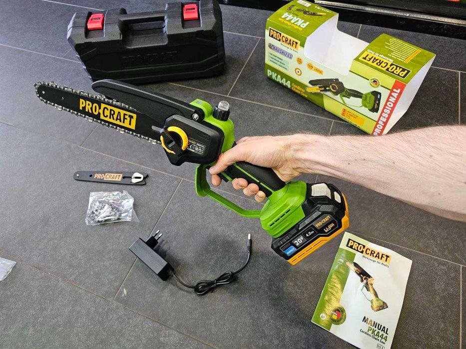 ProCraft PKA44 Мини Пила Аккумуляторная Акум.4.0Аh +2шт Шины ,2шт Цепи