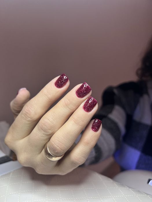 Петропавлівська 49. Манікюр , гель лак+ укріпленя , нарощування)