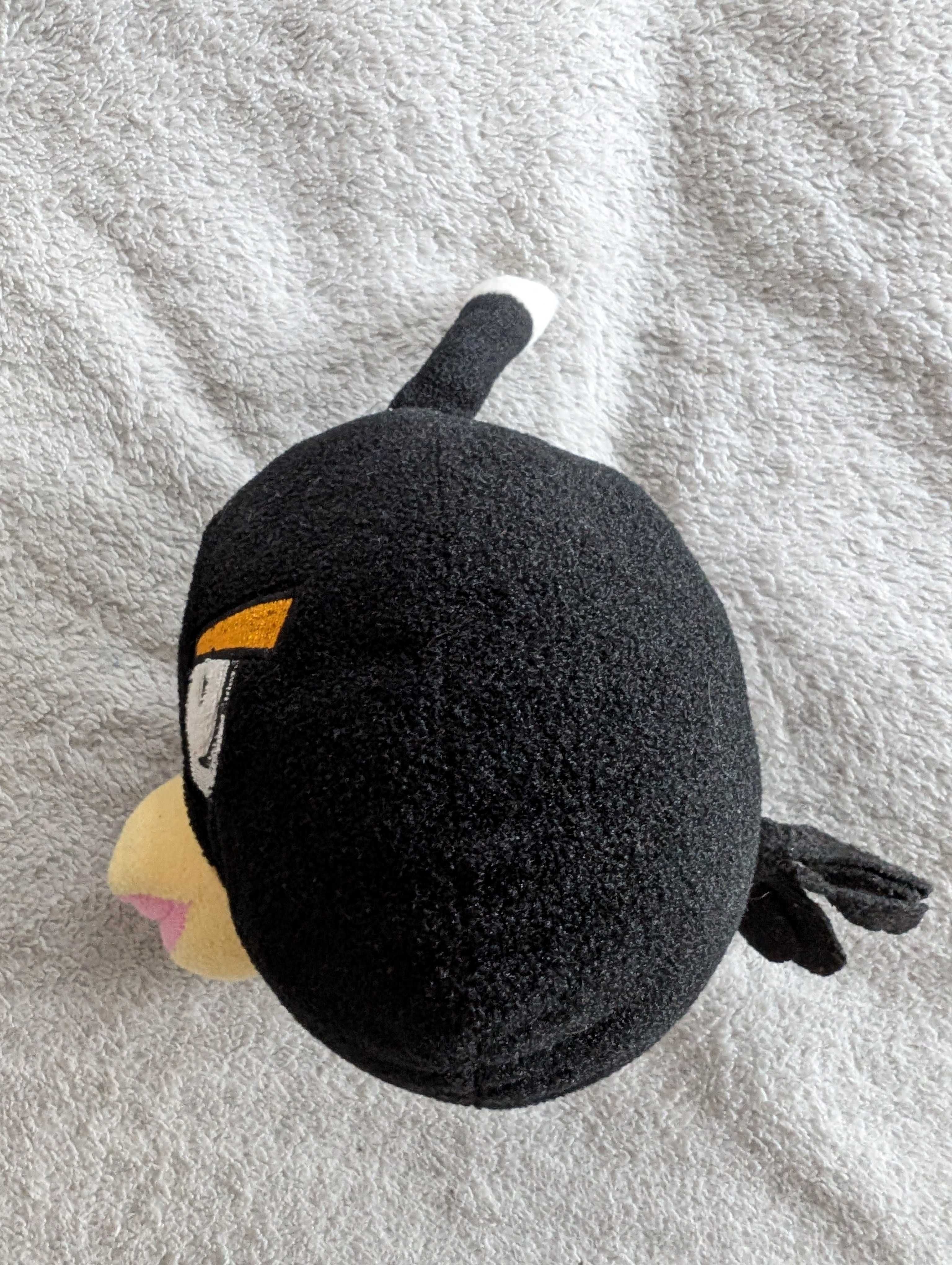 Czarna maskotka ptak Angry Birds