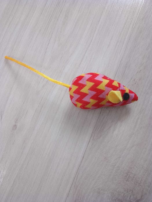 Zabawka myszka dla kota