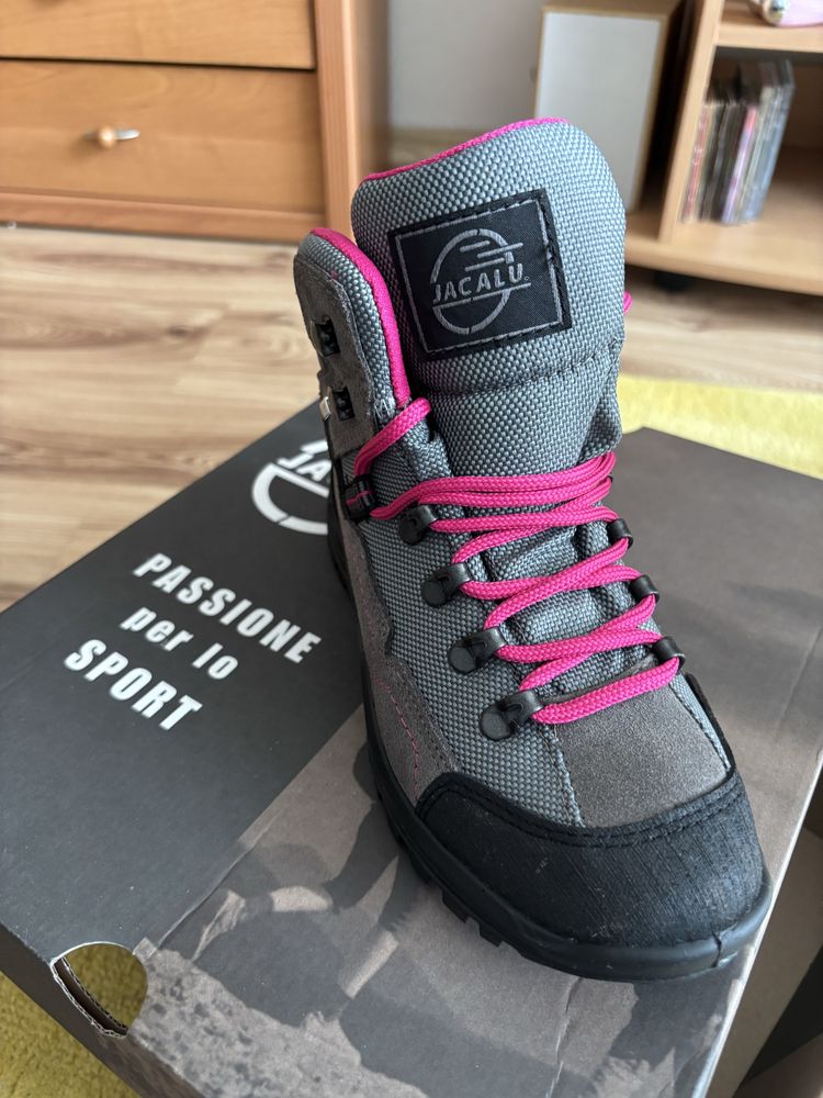Trekkingowe buty Włoskiej firmy Jacalu, rozmiar 37, damskie