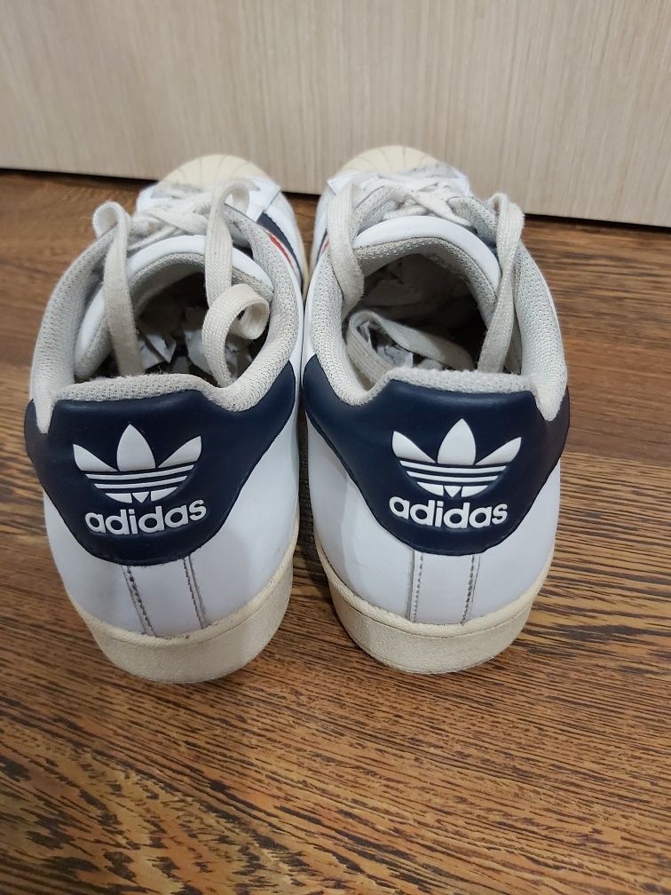 Кроссовки Adidas. Стелька 28-28,5 см