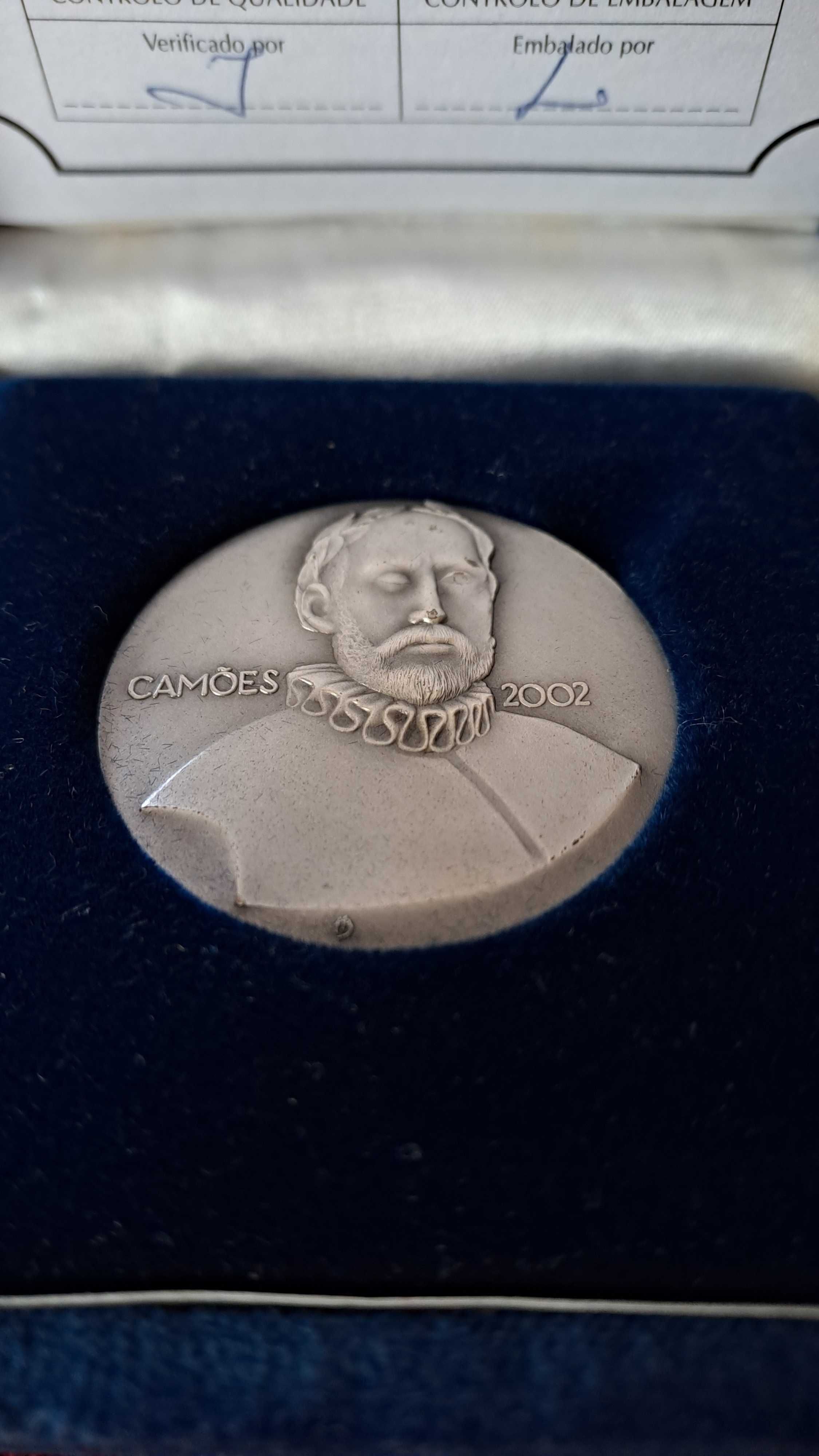 Medalhão de prata Coleções PHILAE - Camões 2002