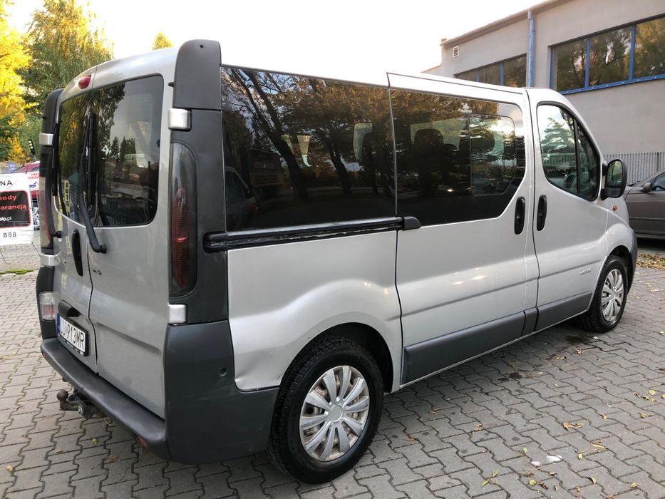 Nissan Primastar 2.5 DCI 140 KM 9 osob Hak 2005 rok stan Bdb