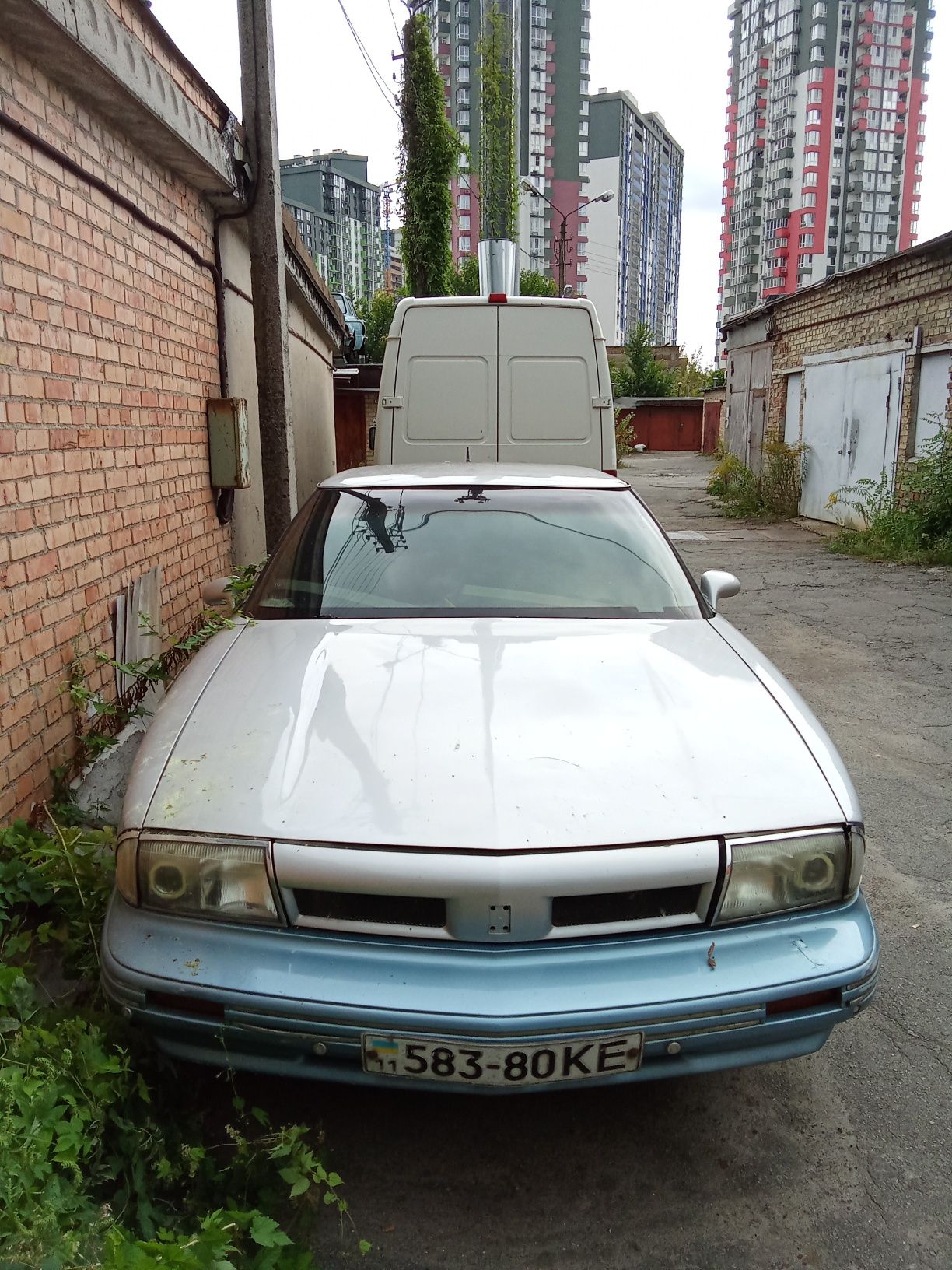 Old'smobile Royal 88
