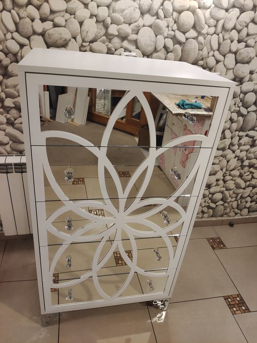 Komoda Glamour 5 szuflad z dekorem