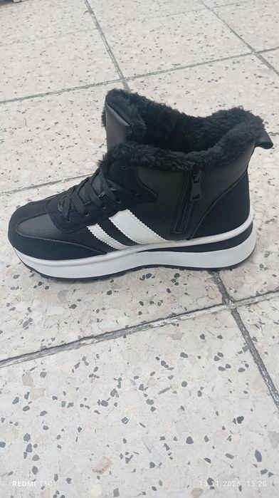 Botki damskie zimowe ocieplane kolor czarny rozmiar od 36 do 41