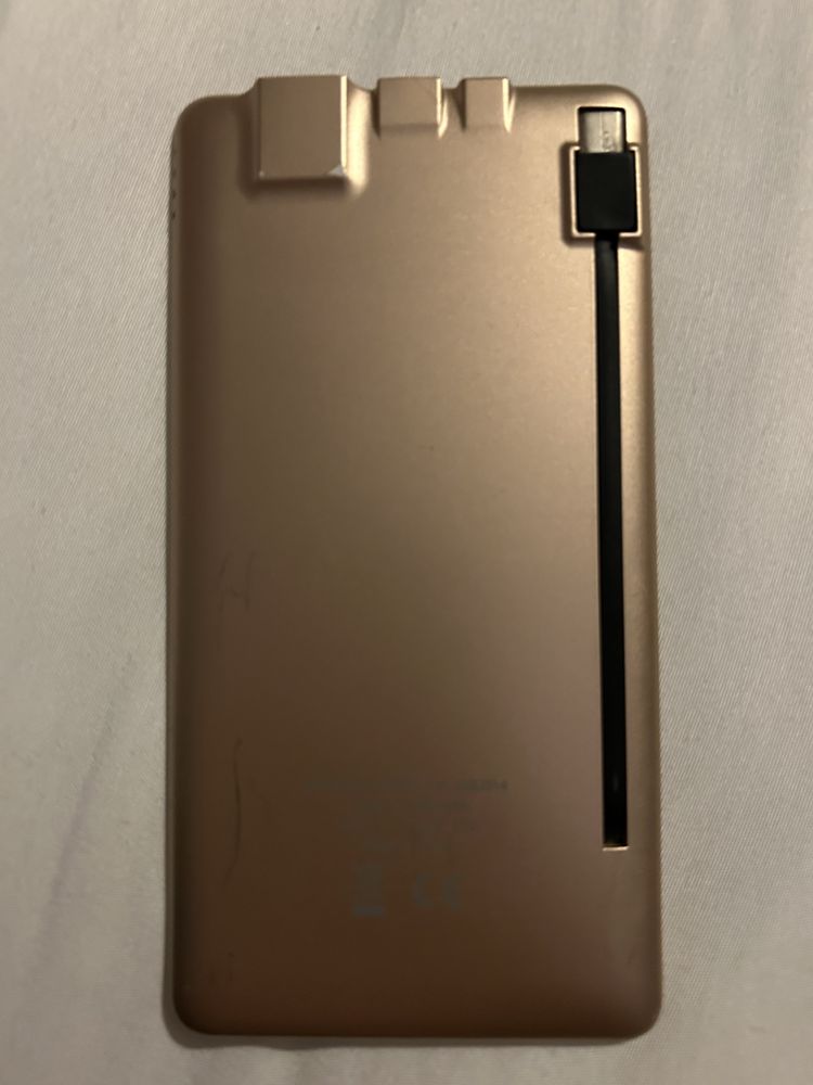Powerbank dourada